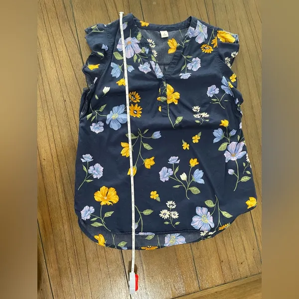 Old Navy Relaxed Split-Neck Top - Image 4