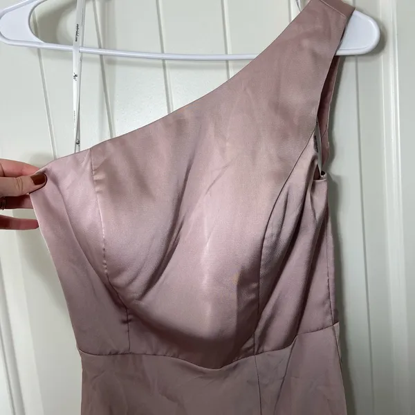EUC AW Bridal women’s‎ dusty rose one-shoulder molded cup zip slit maxi dress - Image 2