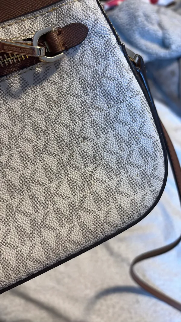 Michael Kors Purse & Wallet - Image 2
