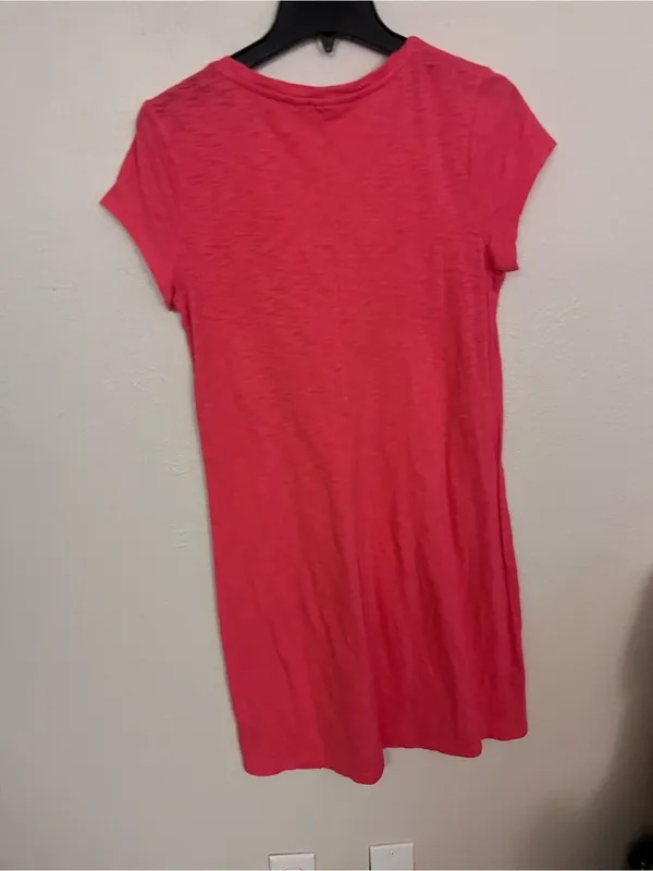 Gap Short-Sleeve Pocket T-Shirt Dress in hot pink size small - Image 3