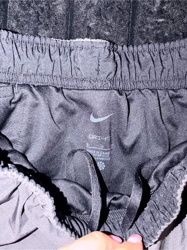 Nike Women's Gray and Black Athletic Shorts - Image 3