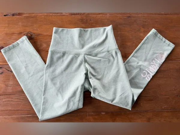 soulcycle Light Mint Green Racerback Bra and Leggings Workout Set - Image 5