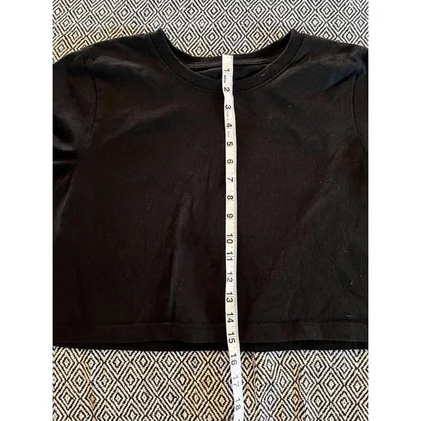 Urban Outfitters Crop Top Black T- Shirt Large - Image 3