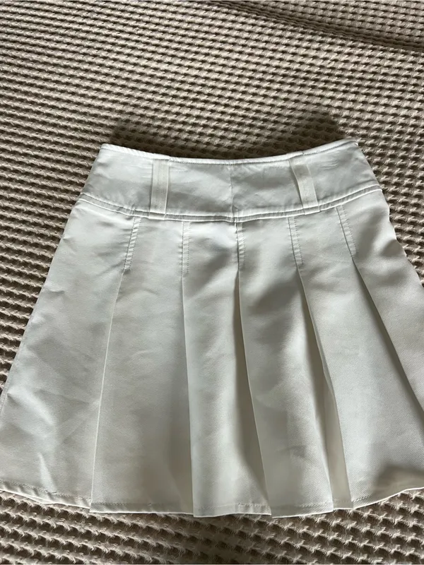 SHEIN White Pleated Mini Skirt - Image 2