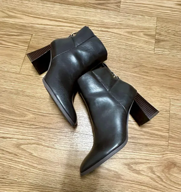 Life Stride Soft System Leather Ankle Boots - Image 5
