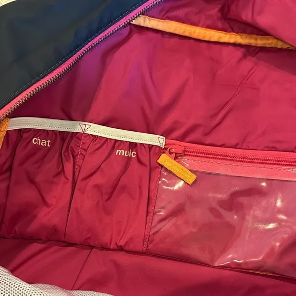 Lululemon Navy Blue with Hot Pink Trim Gym/Bowling Bag - Image 6
