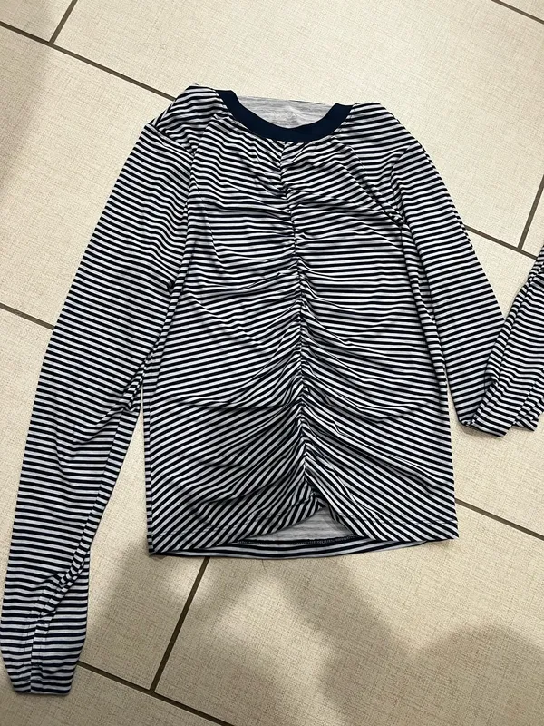 Abercrombie YPB long sleeve Top - Image 4
