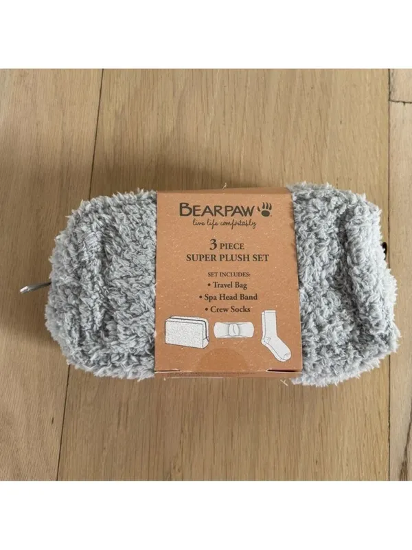 BearPaw 3 Piece Super Plush Set Gray NWT - Image 2