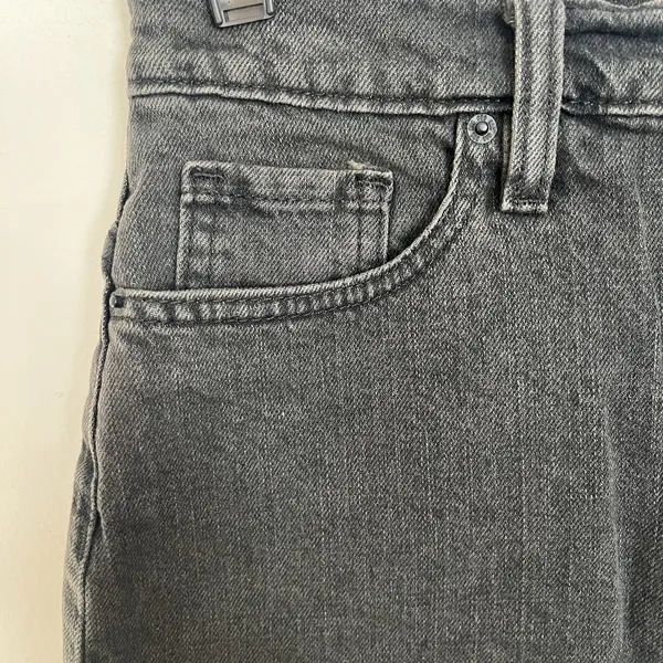Womens Urban Outfitters BDG Mom High Rise Black Denim Shorts Size 28‎ - Image 2