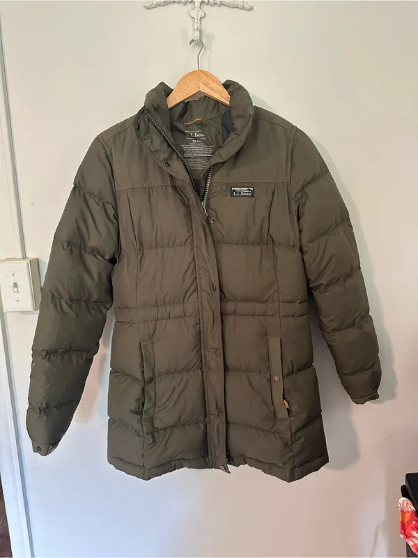 LL Bean Classic Mountain Parka green Size XS - Image 3