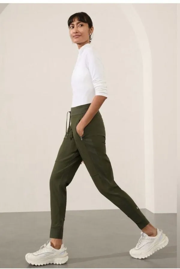 Athleta Headlands Hybrid Trek Mid Rise Jogger - Image 3