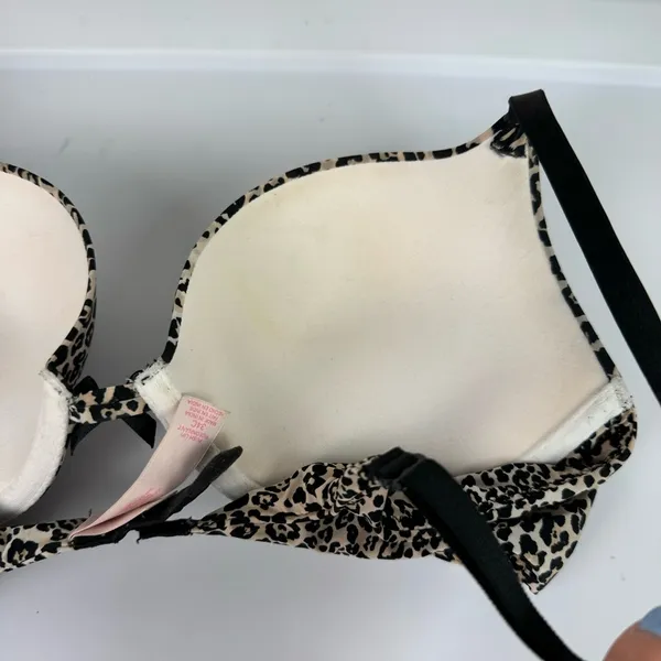 Victoria’s Secret Push Up Bra Sz 34C Leopard Print - Image 8