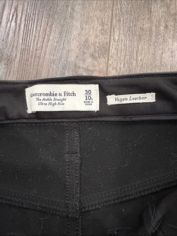 Abercrombie & Fitch faux leather pants - Image 5