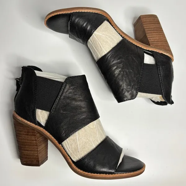 Söfft Pemota Leather Block Heel Sandals in Black - Image 8