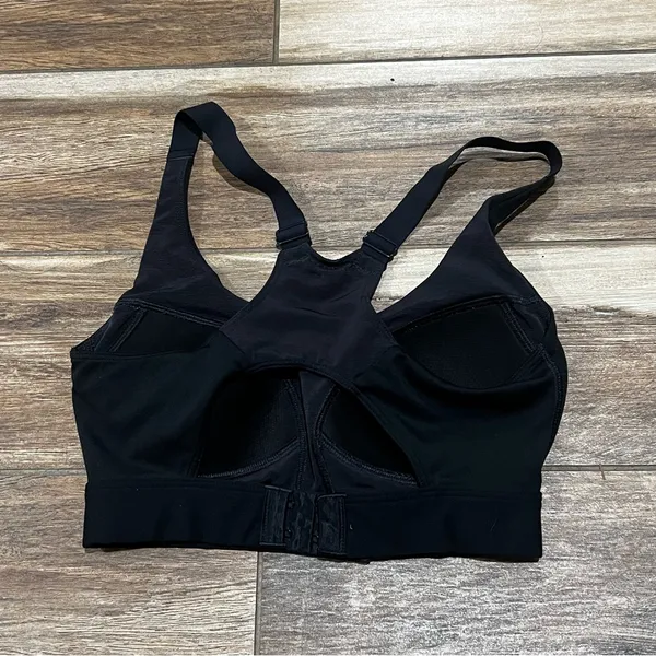 Gymshark black sports bra xs - Image 3