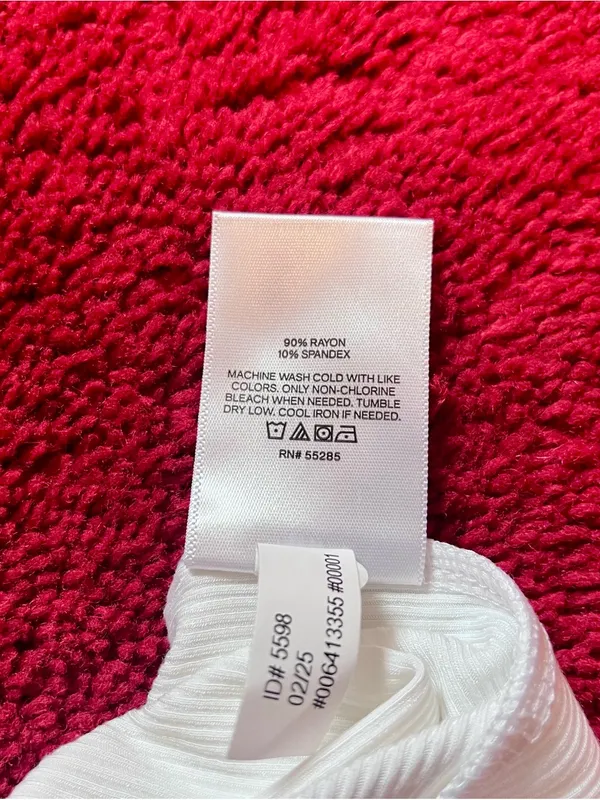 NWT Express Fitted Ribbed Halter Cropped Tank - Image 6