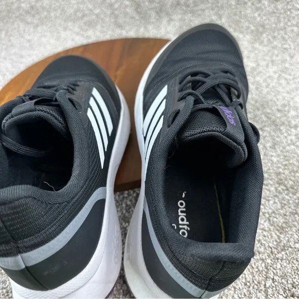 Adidas women’s size 10 - Image 8