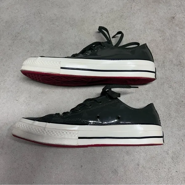 Converse Unisex Chuck Taylor Chuck 70 Patent Leather Low Military Green Shoes - Image 7