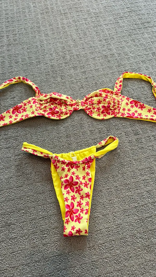 Sunkissed Swim bikini set Yellow - Image 2