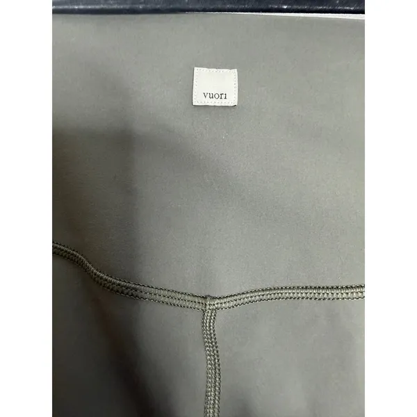 VUORI woman's studio pocket leggings Sage Green Size M - Image 3