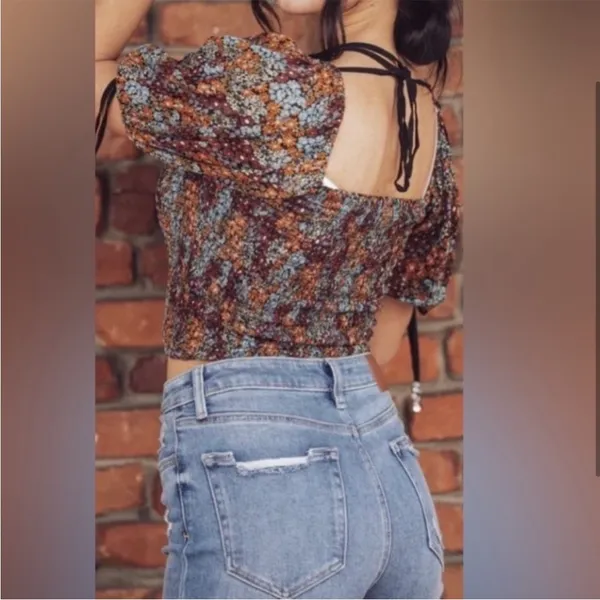Free People Floral Smocked Crop Top XS Puff Sleeve Tie Back Blouse - Image 2