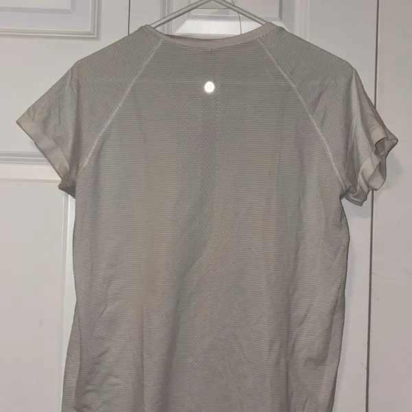 White lululemon swiftly - Image 5