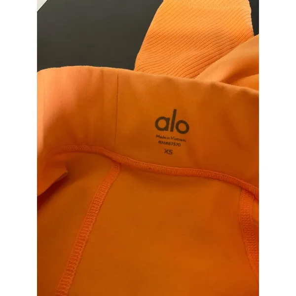 ALO Leggings High Waist No Limit Neon Apricot sz. XS - Image 5