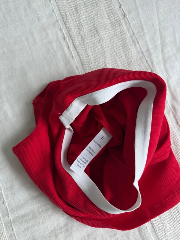 SUUKSESS Amazon ribbed scoop neck red tank - Image 3
