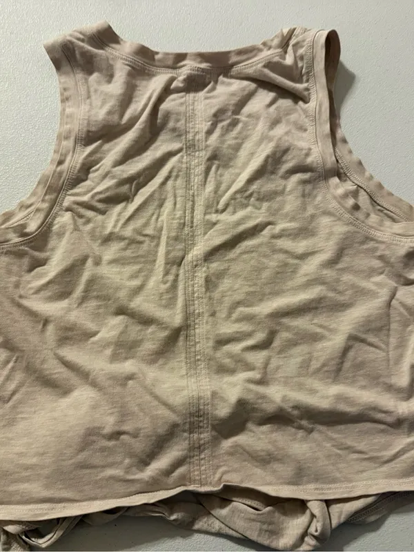 Lululemon Front Tie Crop Tank Size 4 Cream Sleeveless Workout Top Athleisure - Image 3