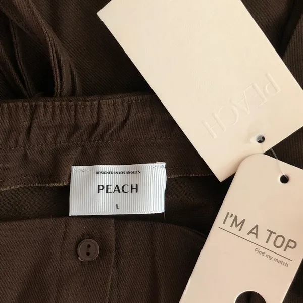Peach nwt size large Brown Button - Image 3