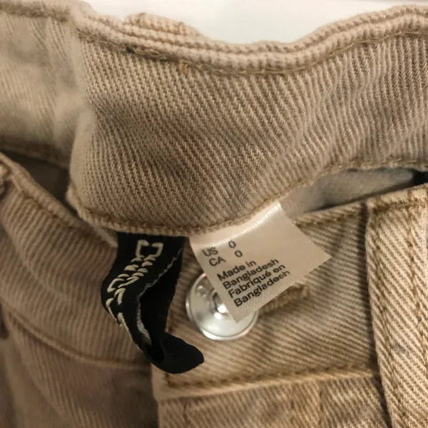 H&M Divided Ankle-length Beige Jeans size 0. - Image 4
