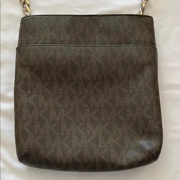 Michael Kors Dark Brown Shoulder Bag with Gold Details - Image 2