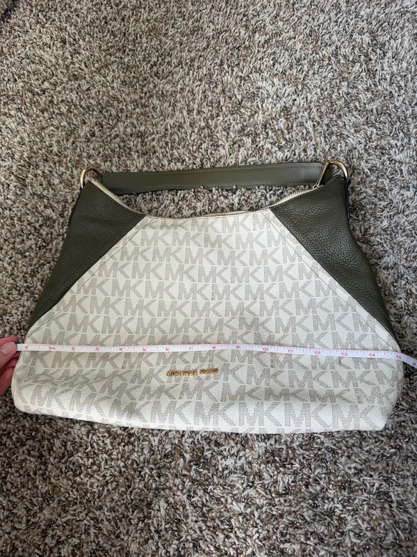 Michael Kors Aria Shoulder Bag Gold Hardware Green and Cream - Image 7