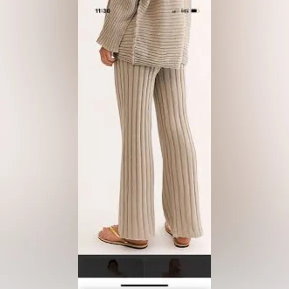 Free People Beach Tan‎ Ribbed Knit Sweater Pants Size XS EUC - Image 2