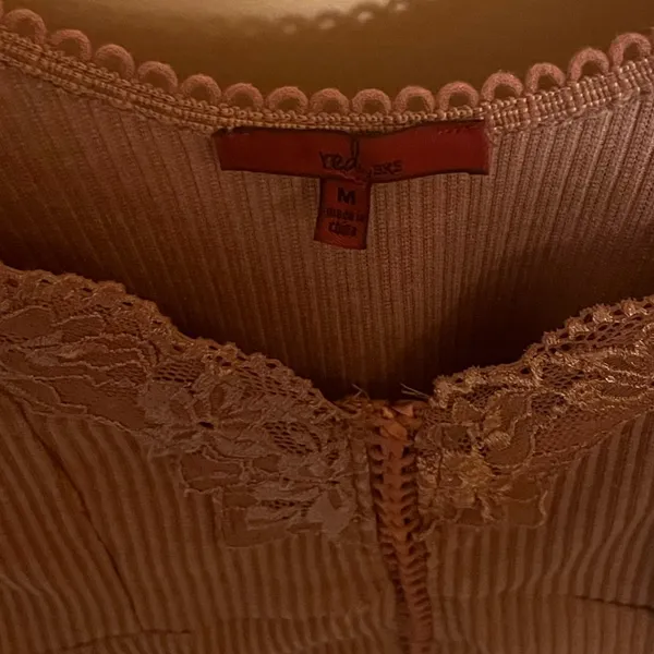 Buckle Red by BKE Metallic Lace Top in Cognac - Image 6
