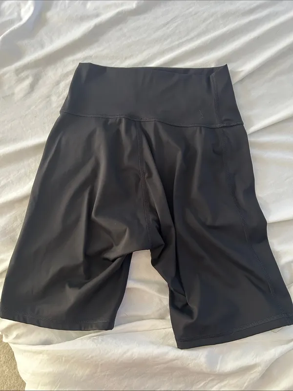 Classic Black Gym Shark High-Waisted Women’s Spandex Shorts - Image 2