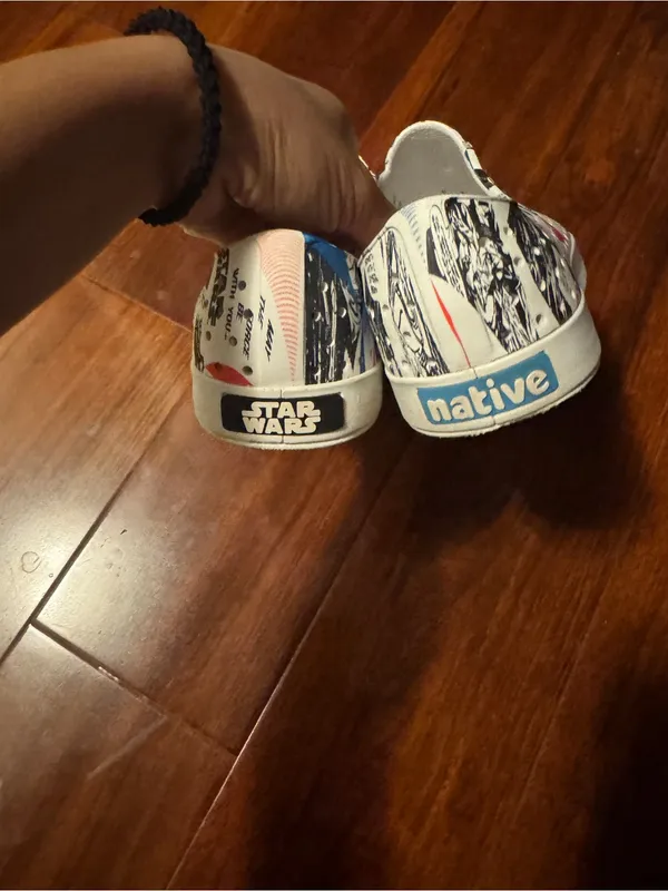 Star Wars Graphic Slip-On Sneakers in White, Blue & Red - Image 5