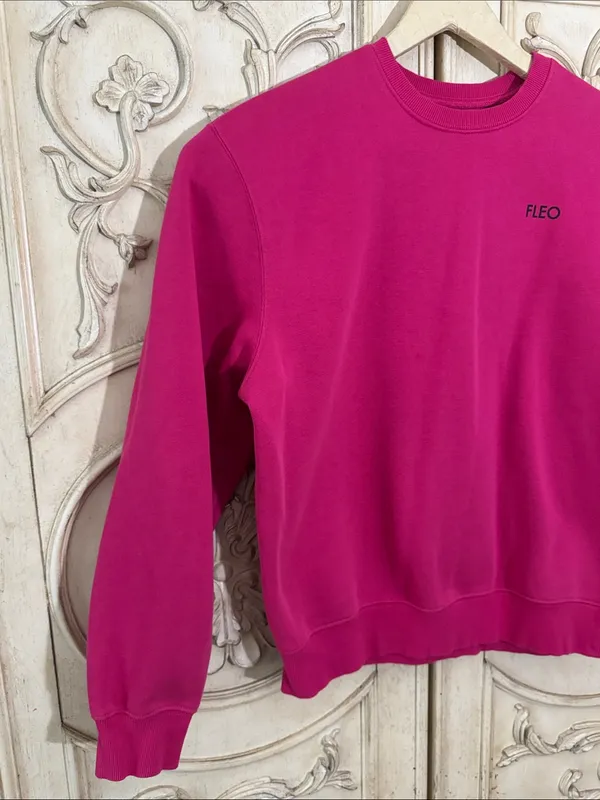 Fleo Cotton Blend Vibrant Pink Long Sleeve Pullover Crewneck Size Small - Image 3