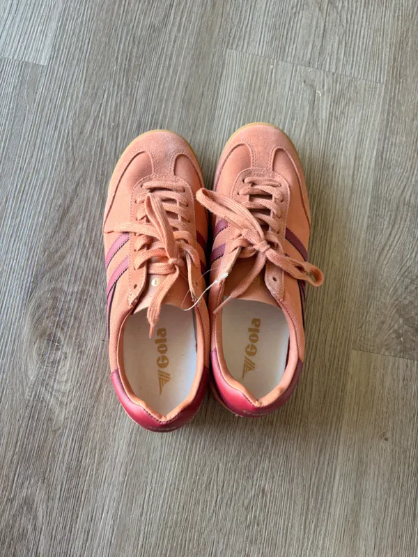 NEW Gola Harrier Trainer in Peach and Burgundy - Image 11