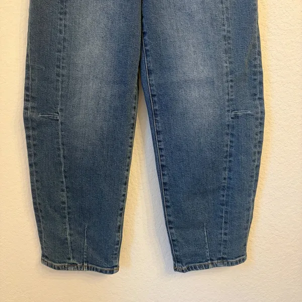 Pistola Eli Barrel Jeans 24 Augustus‎ Wash High Rise Arched Cropped Blue Denim - Image 4