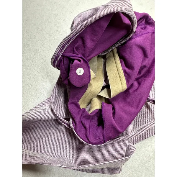 Lululemon Purple Striped Built-In Bra Tank Top Size 8 Shelf Bra Athletic - Image 5