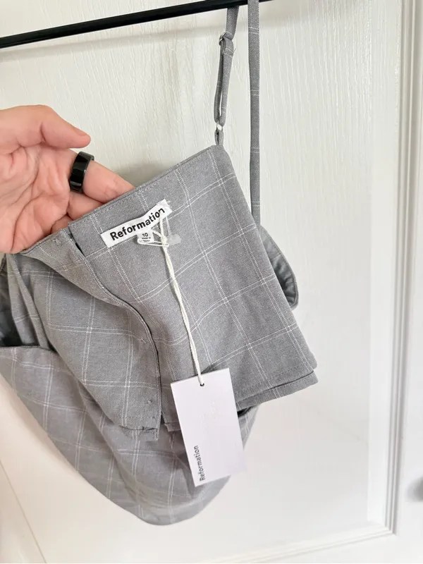 Reformation NEW Cleo Grey Check Crop Top - Image 4