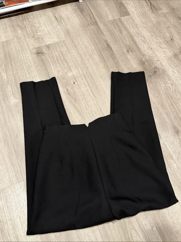 Zara Black Cropped High-Waist Slim Pants - Image 9