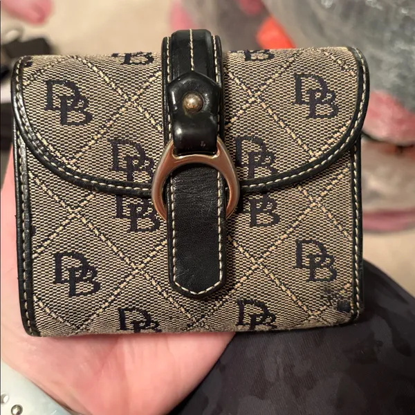 Dooney & Bourke shoulder bag - Image 12