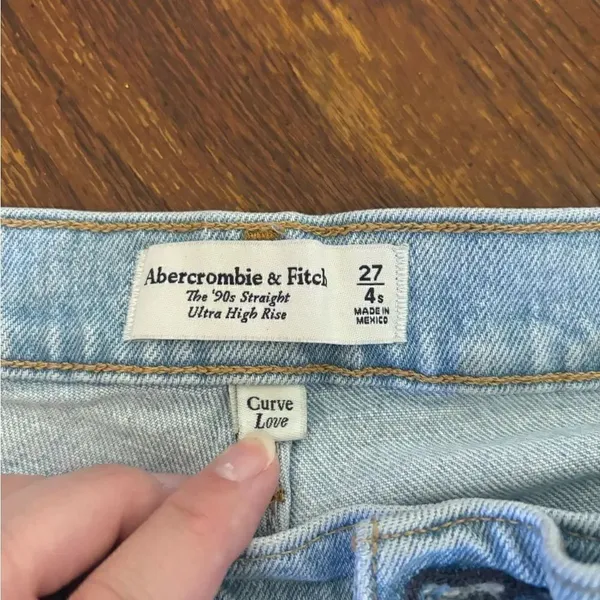 Abercrombie & Fitch 90s Straight Ultra High Rise Curve Love Jeans 27/4S - Image 2