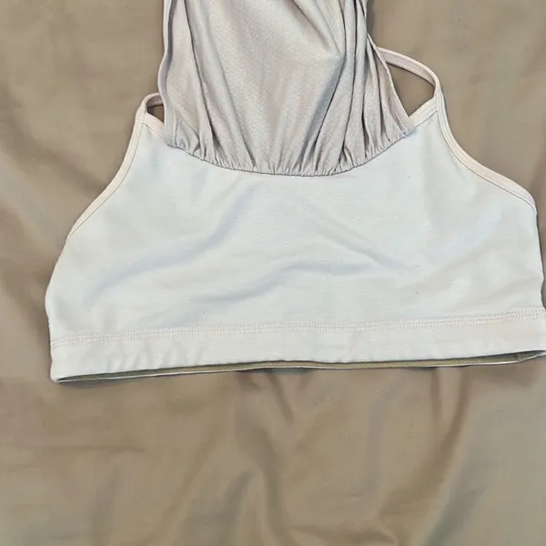 Lululemon size small sleeveless blush workout top built in bra GUC - Image 6