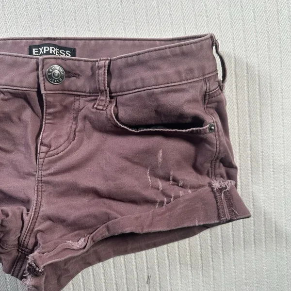 express cuffed chino shorts purple low rise shortie size 2 distressed - Image 5