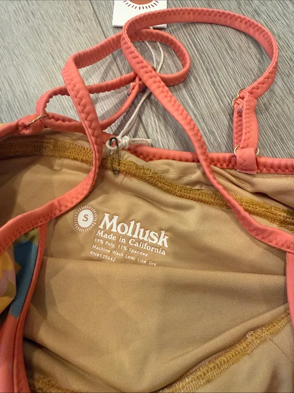 NWT Mollusk Surf Shop Oona One Piece Swimsuit Bathing Suit Small Pink Bouquet - Image 2