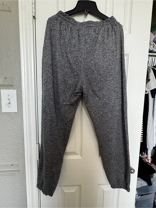 Vuori Heather Gray bf Joggers with White Drawstring - Image 6