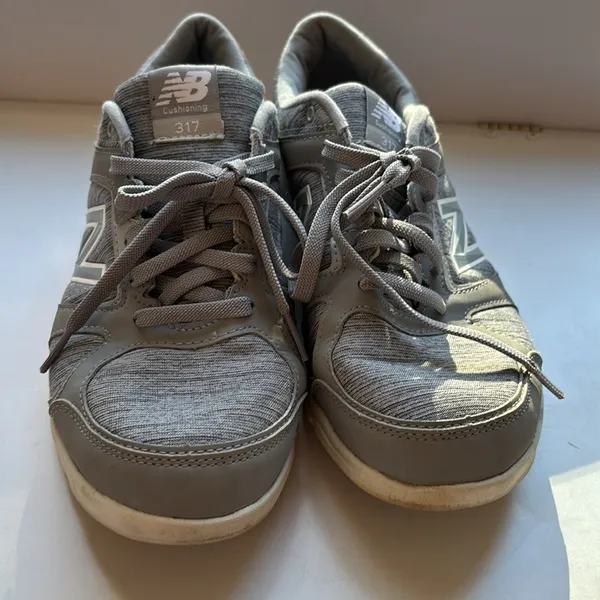 New Balance‎ 317 Gray Heathered Womens Size 10 Sneakers Shoes - Image 5